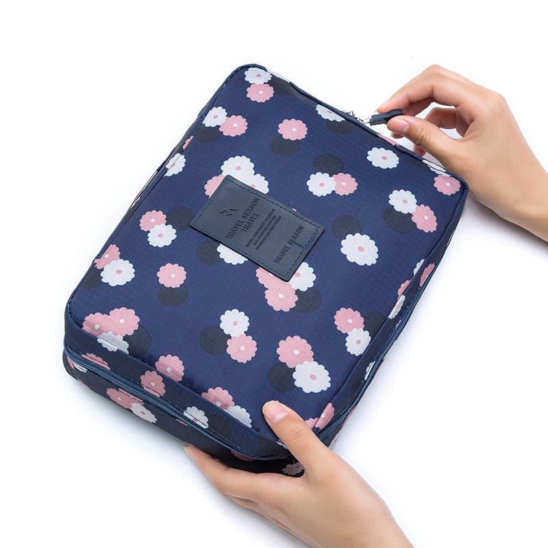 Women Cosmetic Bag Outdoor Girl Makeup Bag Fashion Square Travel Portable Storage Wash Bag Waterproof Female Tote Make Up Cases